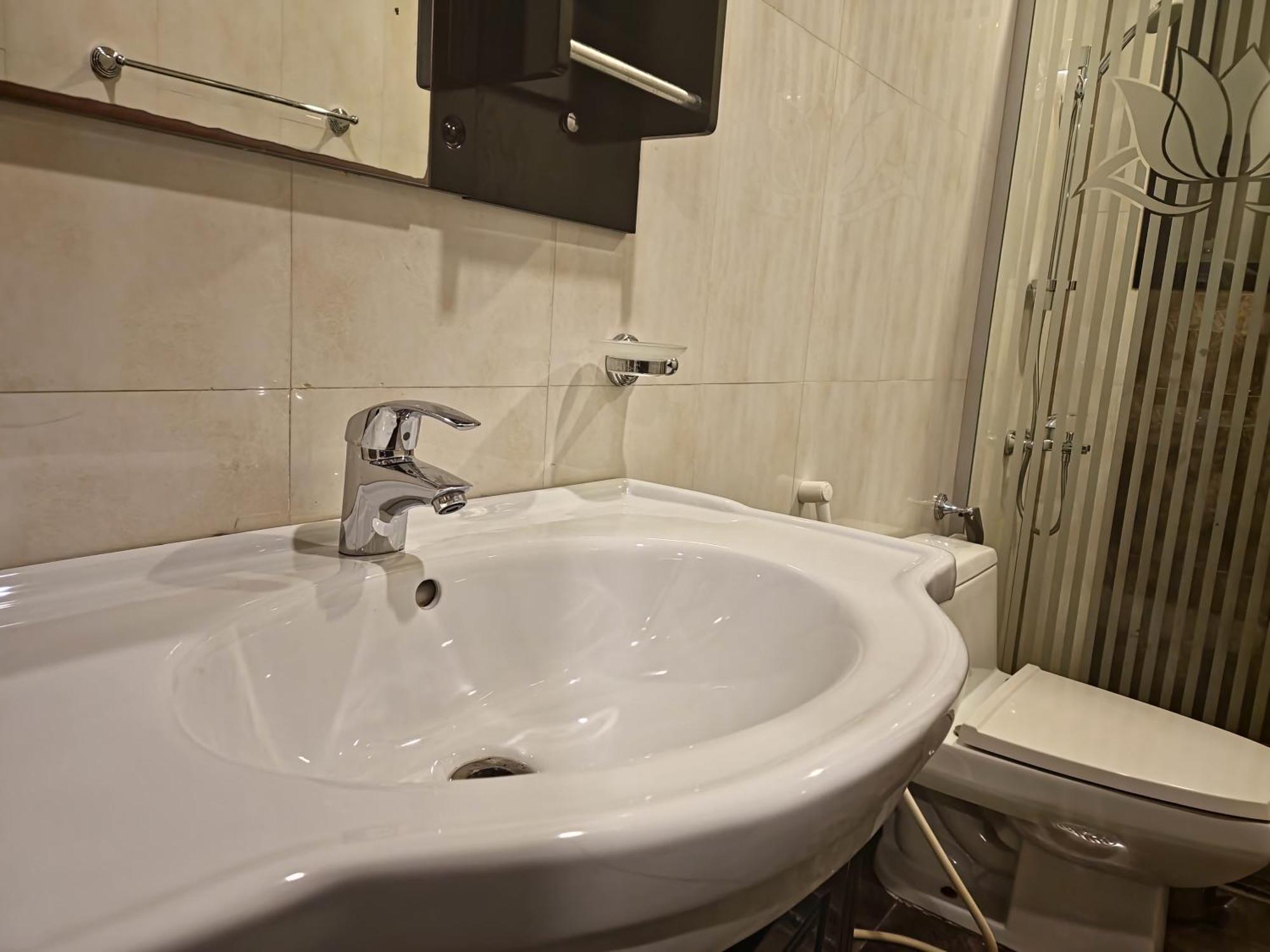 قصور الشرق للاجنحة الفندقية Qosor Al Sharq Aparthotel Jiddah Esterno foto